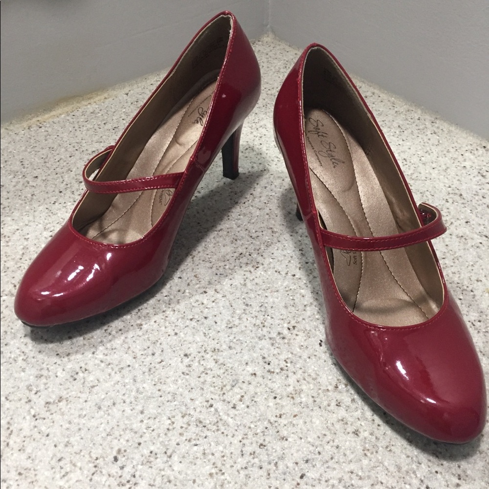 Retro comfortable Mary Janes